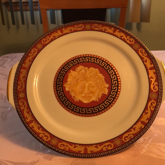 🏺🏺🏺VERSACE COPY OF THE GREEK KEY CAKE PLATE GOLD AND MAROON IN COLOR🏺🏺🏺 - Picture 7 of 7
